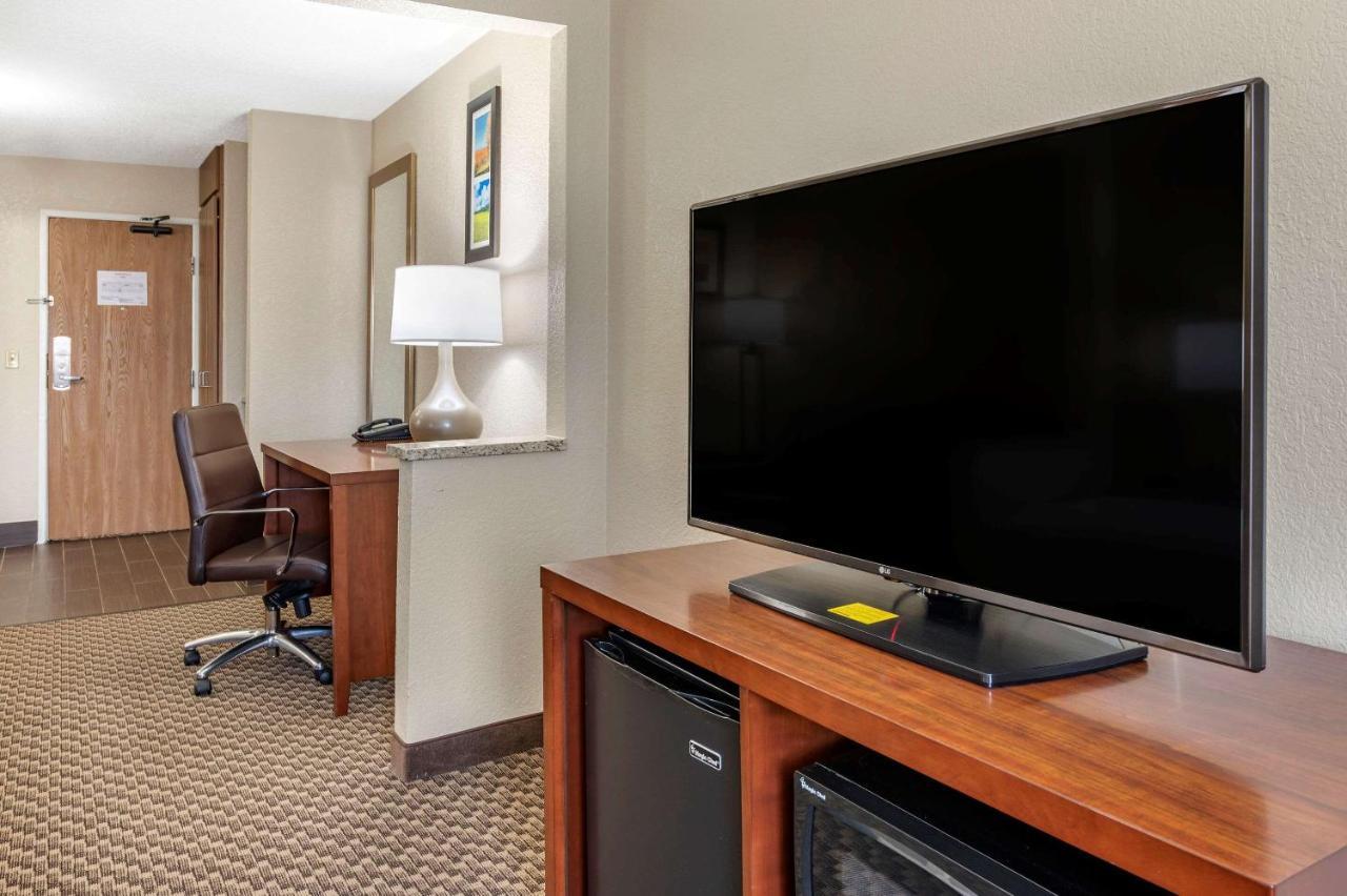 Comfort Inn Near Kokomo Speedway Экстерьер фото