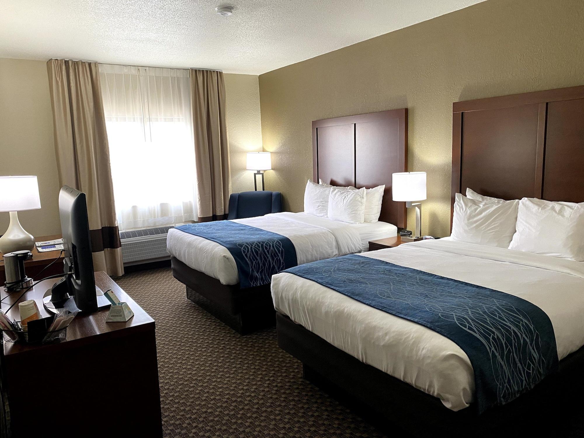 Comfort Inn Near Kokomo Speedway Экстерьер фото